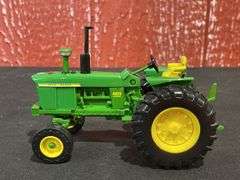 (3) 1/32 John Deere Tractors Ertl