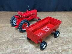 1/16 Farmall Super M-TA + Wagon 1996 Wisconsin NIB Ertl