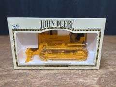 1/16 John Deere 420 Industrial Crawler Collector NIB Ertl