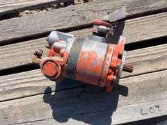 Allis Chalmers 100 Series Hydraulic Pump