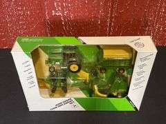 1/64 John Deere Farm Set NIB Ertl