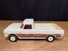 1/16 International 100 Pickup Ertl