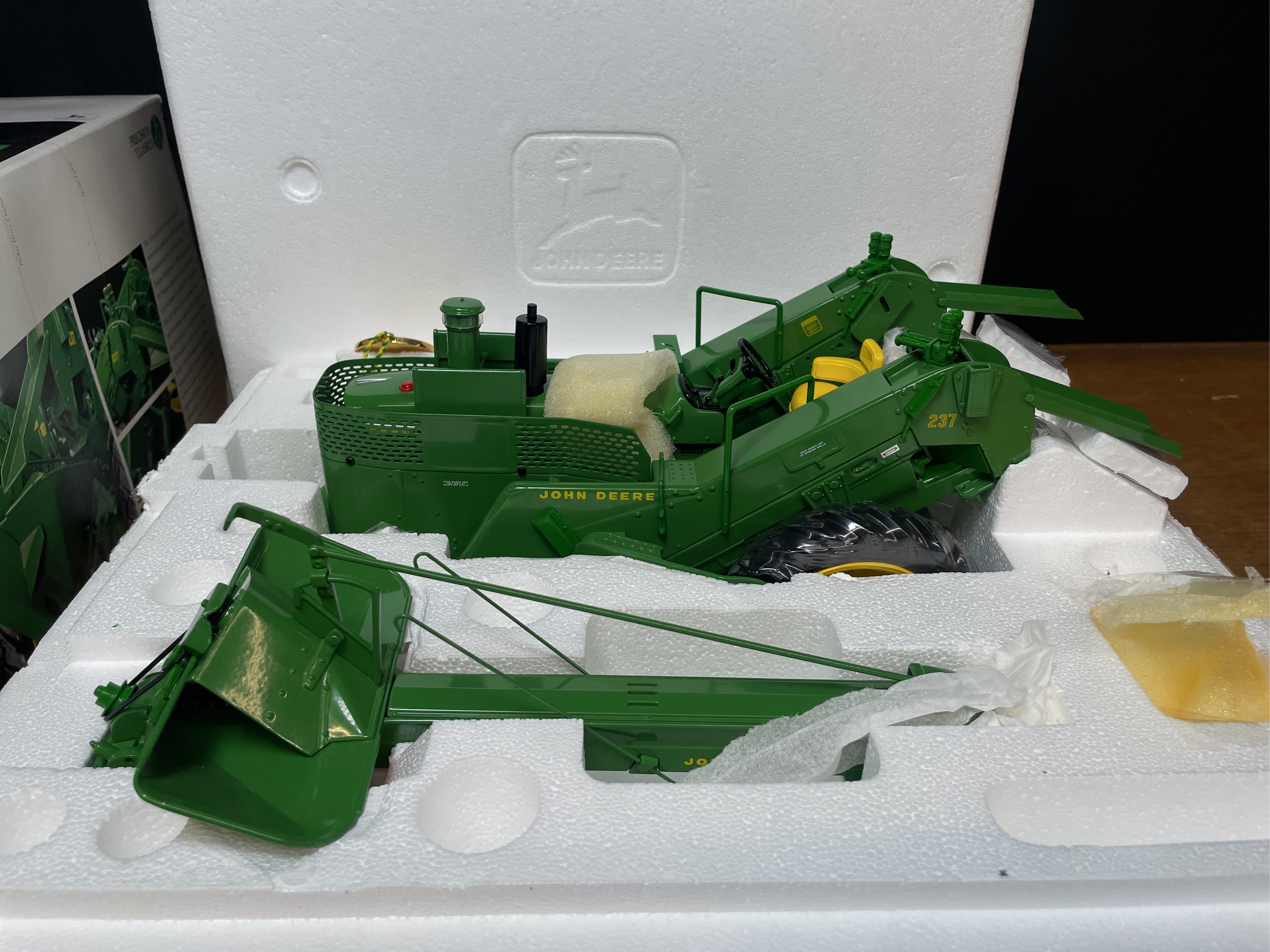 Lot image 3