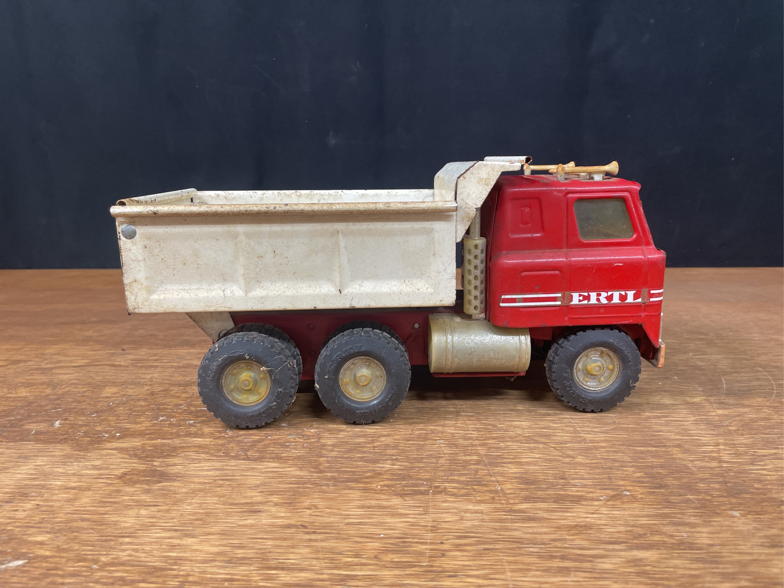 Lot image 8