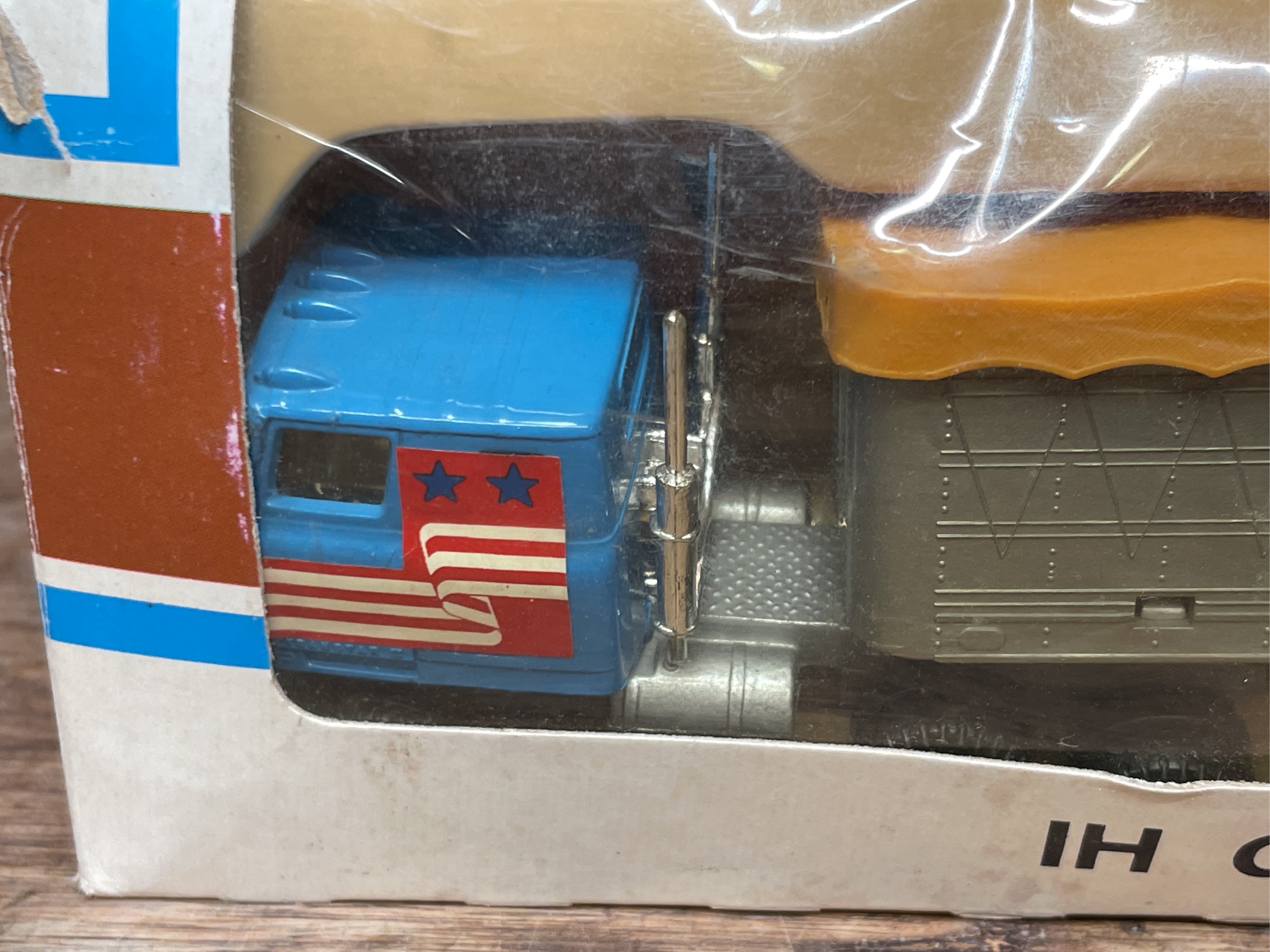 Lot image 2