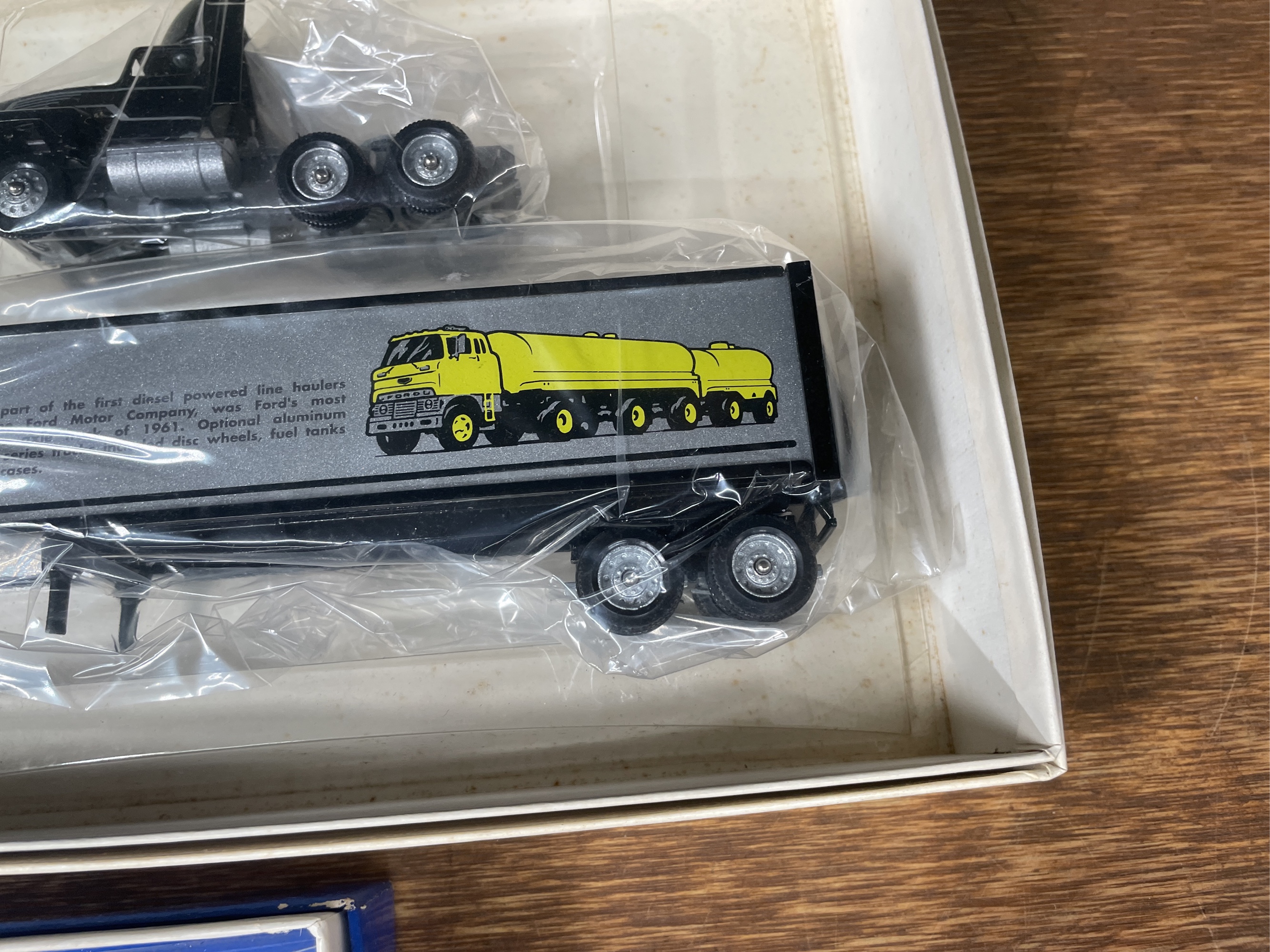 Lot image 8