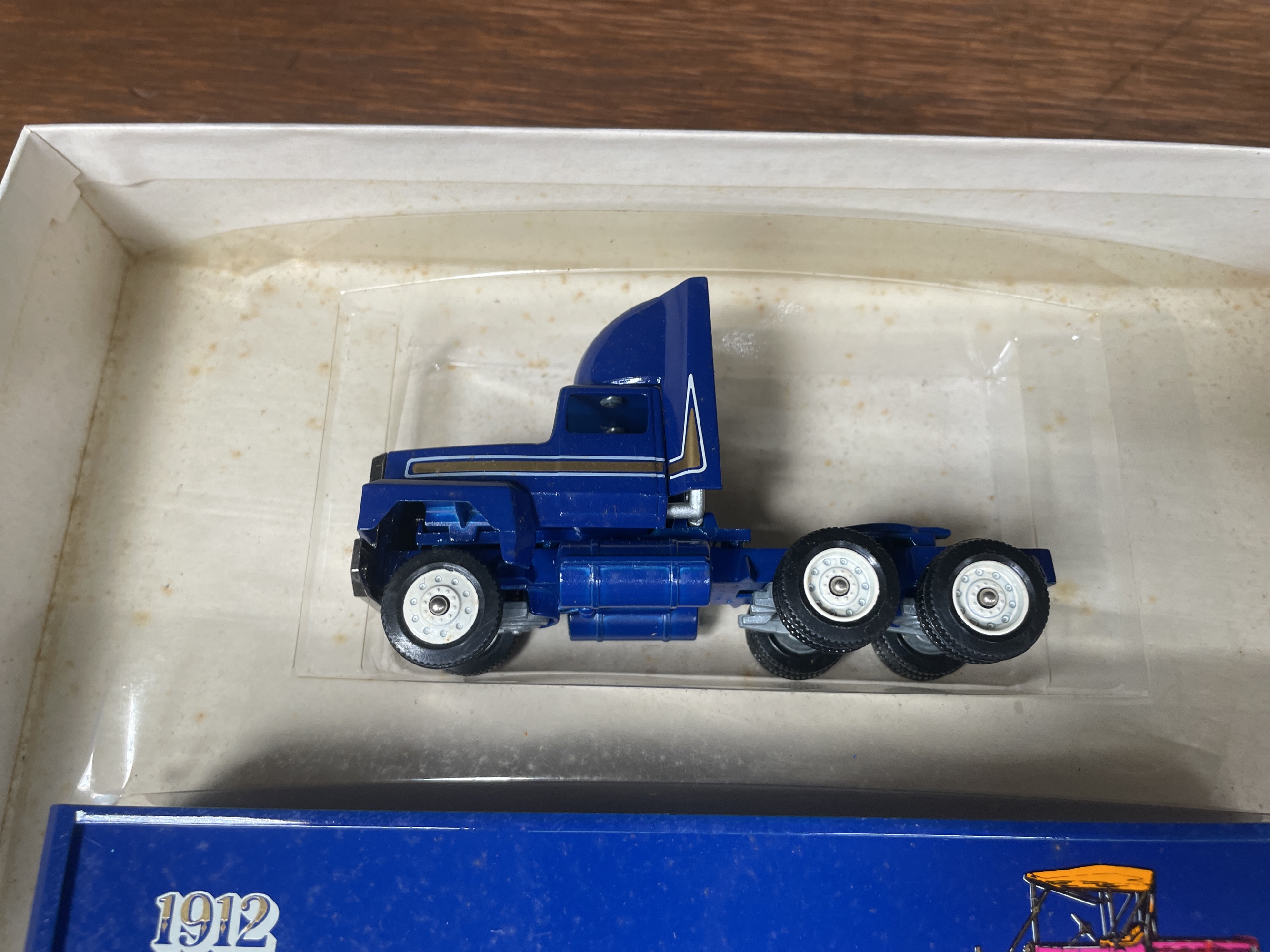 Lot image 10