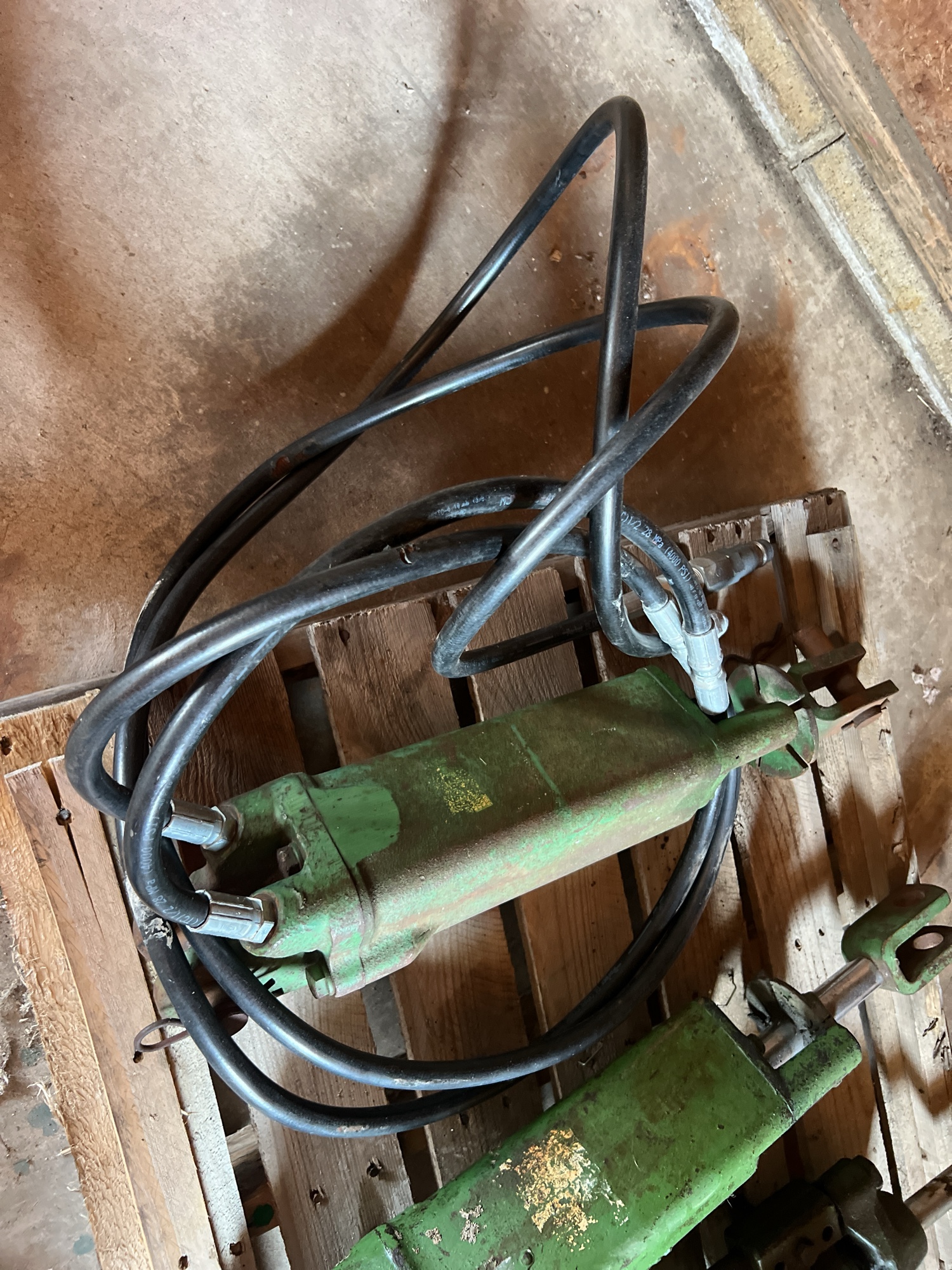 Lot image 10