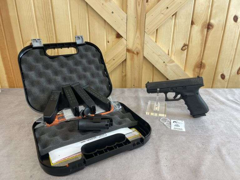 Glock Model 19 Gen 4 9mm Semiauto Pistol image