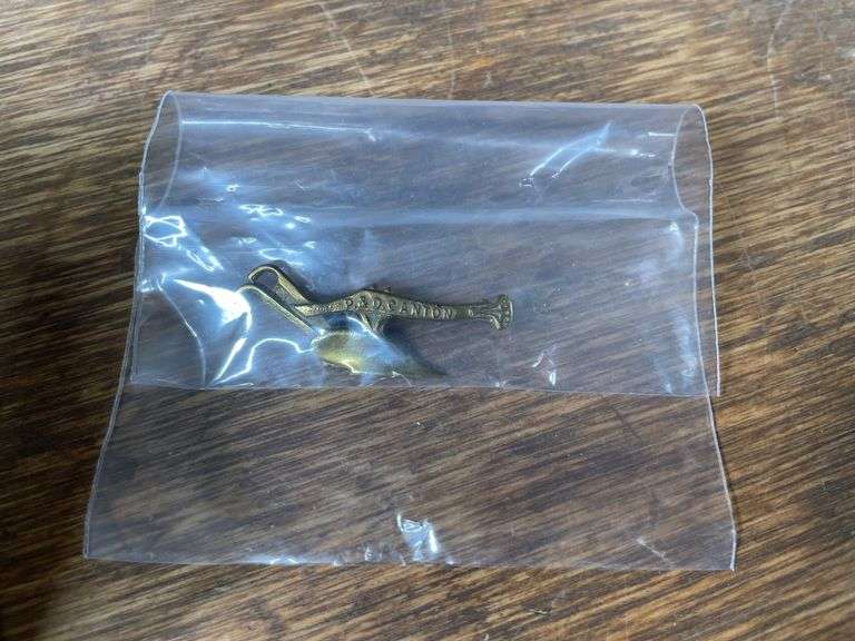 (2) IH Tape Measure + P&O Plow Pin