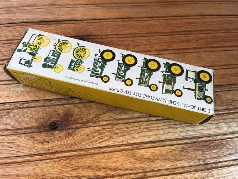 1/64 John Deere Tractor Historical Set NIB Ertl image