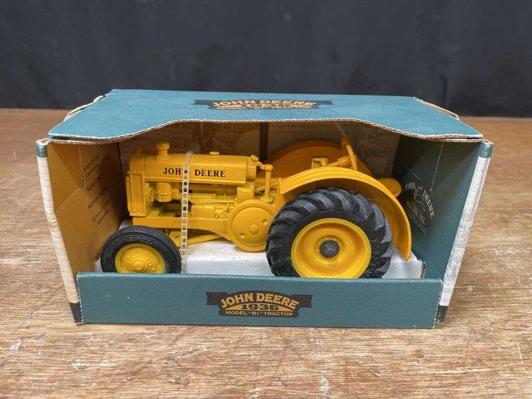 1/16 John Deere BI NIB Ertl image