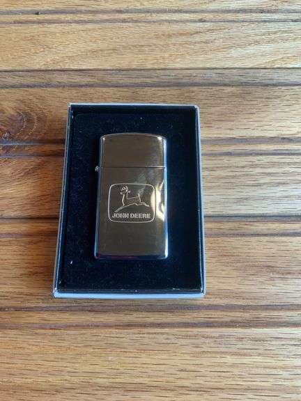 John Deere Lighter image