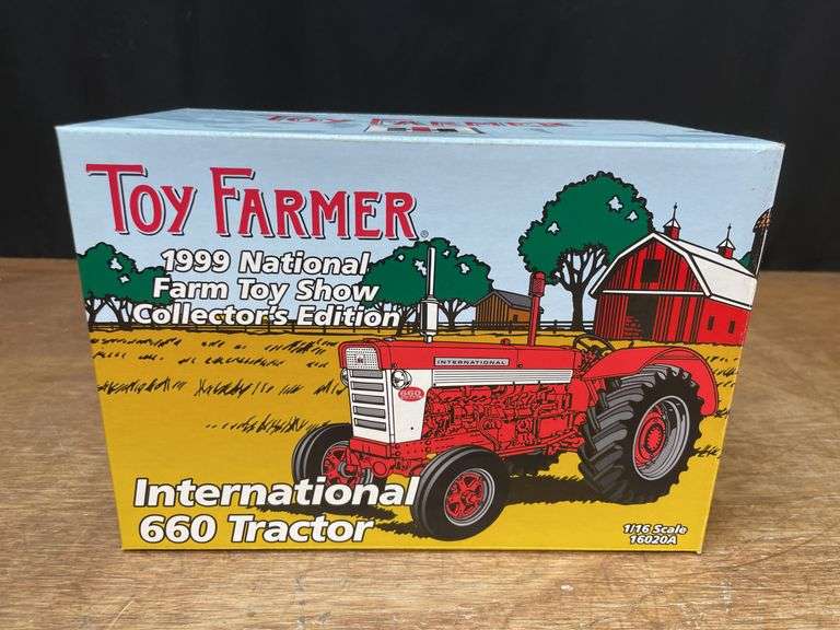 1/16 IH 660 1999 NFTS NIB Ertl image