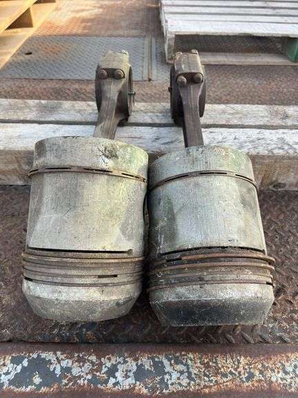 (2) John Deere Oversized Model G Pistons image