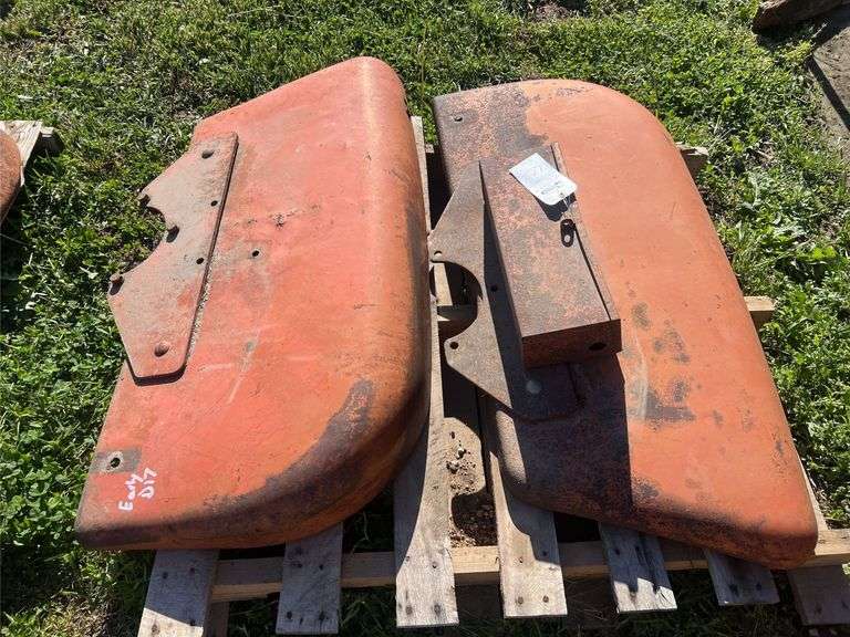 Early D17 Fenders