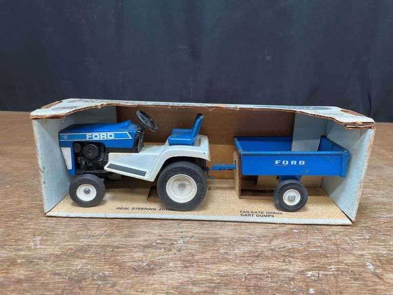 1/12 Ford LGT12 Set NIB Ertl image