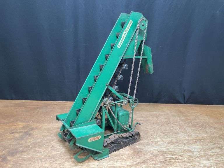 Barber Green Bucket Loader Doepke