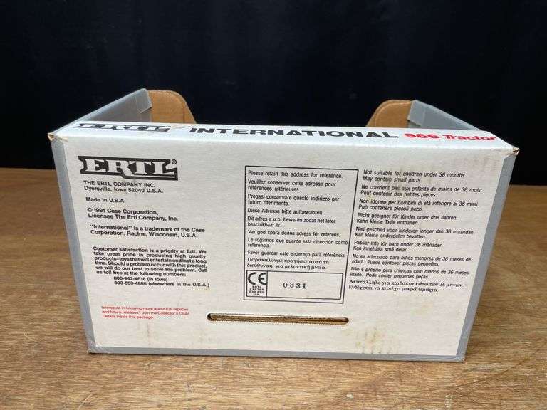 1/16 IH 966 NIB Ertl