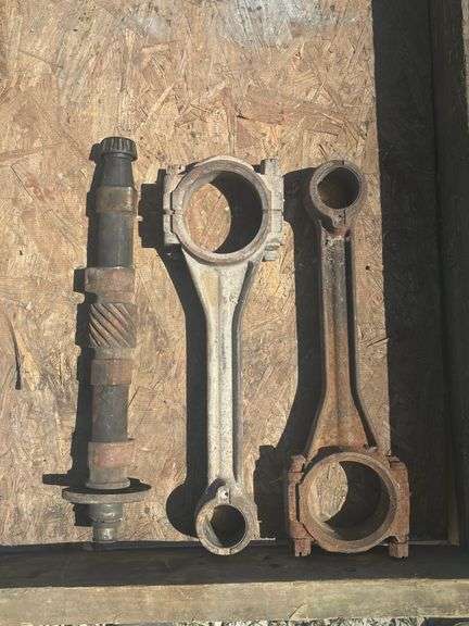 John Deere Model G Rod Set and Camshaft image