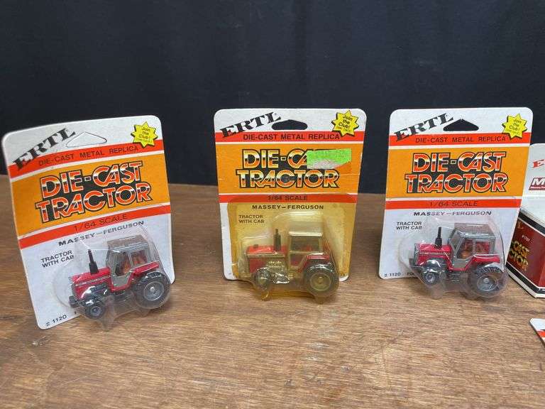 (8) 1/64 Massey Ferguson NIB Ertl