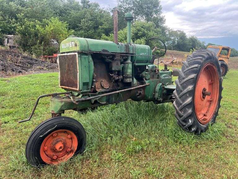 Oliver 80 Row Crop image