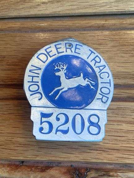 John Deere Tractor Employee Badge image