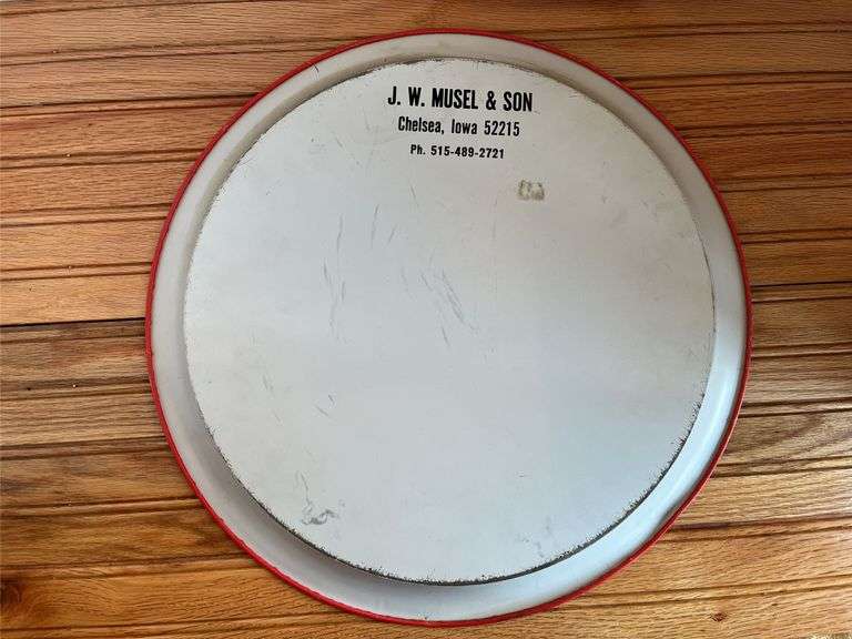(3) Trays