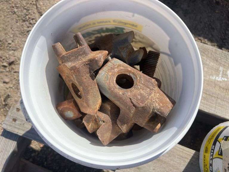 Allis Chalmers 7000 and 8000 Series Wedges and Bolts