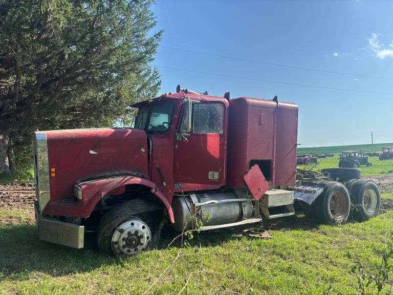 Freightliner Semi with Cummins Engine image