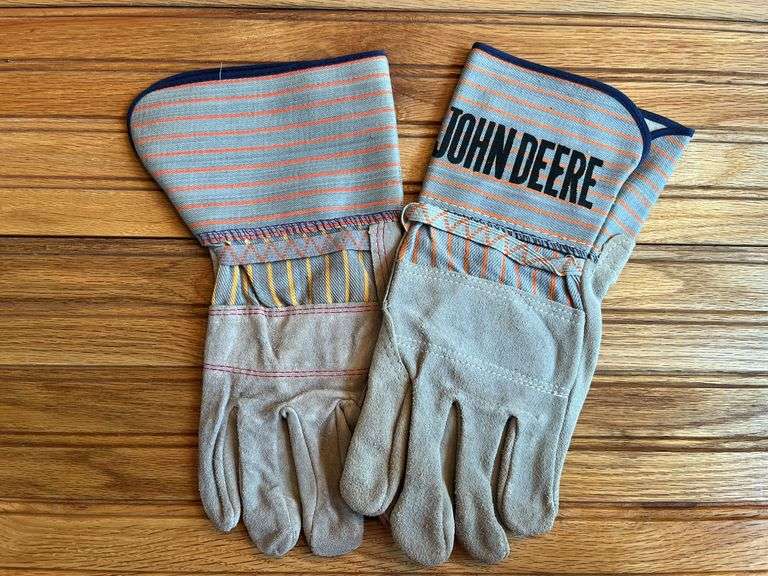 John Deere Gloves image