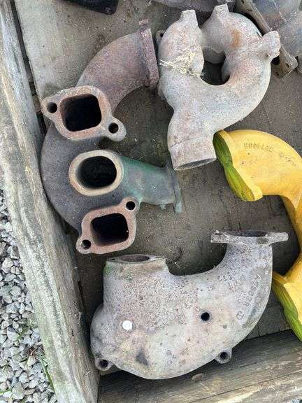 John Deere Intake and Exhaust Manifolds
