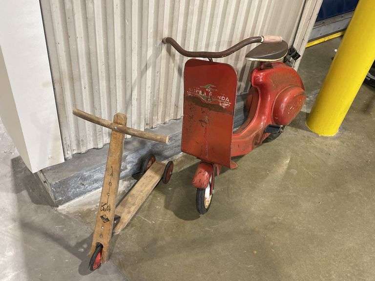 (2) Garton Super Sonda Bike + Vero Scooter