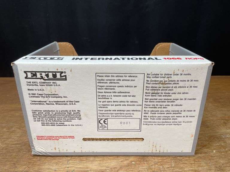 1/16 IH 1066 NIB Ertl