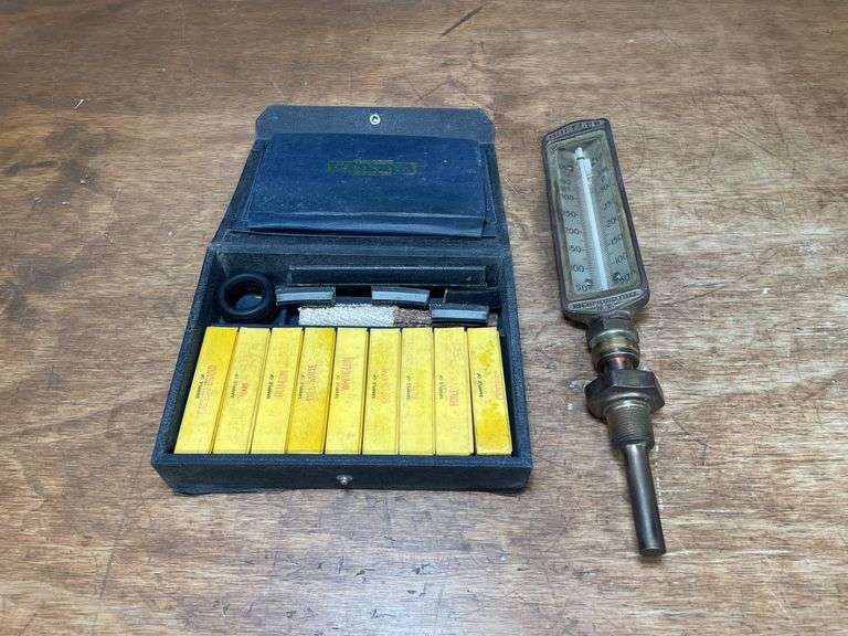 (2) Chesterton Packing Sample Kit + Moeller Thermometer image