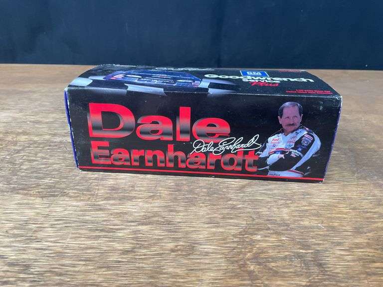(3) 1/24 NASCAR NIB