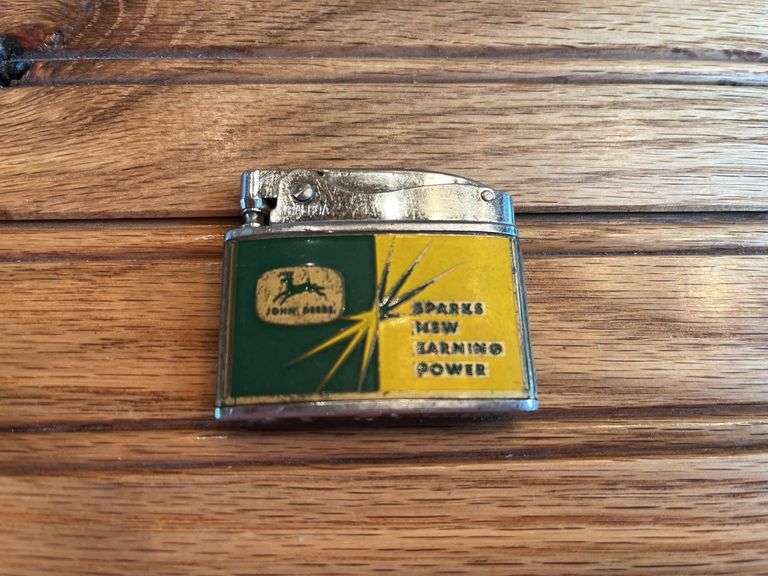 John Deere Lighter image