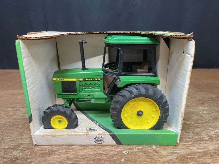 1/16 John Deere 2755 NIB Ertl image