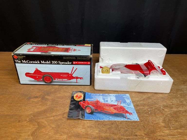 1/16 McCormick 200 Spreader Precision NIB Ertl image