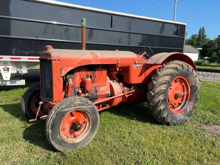 Allis Chalmers U image