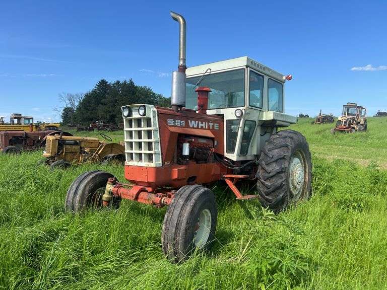 White 2255 with Cat 3208 image