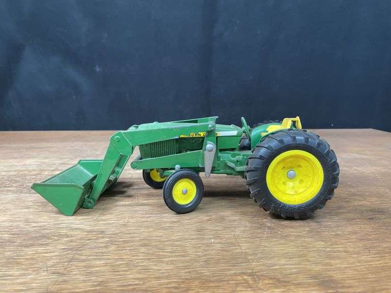 (2) 1/16 John Deere 80 + 2040 w/Loader Ertl