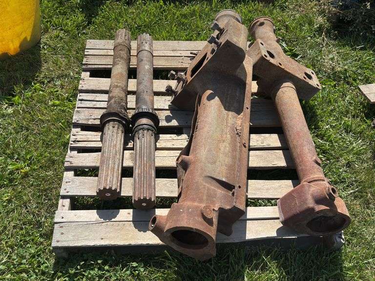 Model G Pedestals and Axle Shafts image