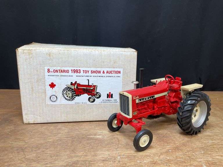 1/16 Farmall 1206 1993 Ontario NIB SM image