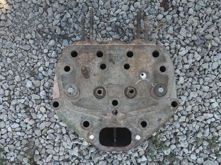 John Deere Model G Head