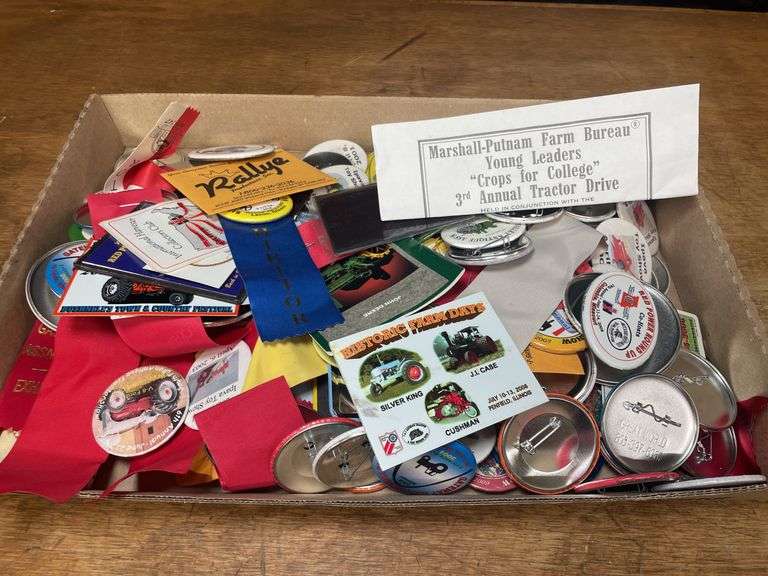 Tractor Show Buttons image