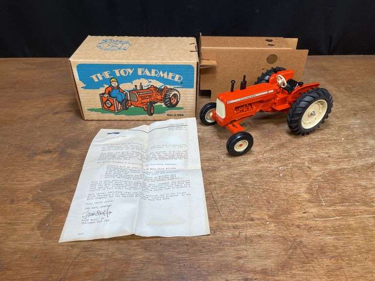 1/16 AC D19 1989 NFTS NIB Ertl image