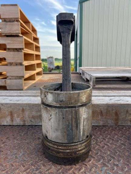 (2) John Deere Model 70 Pistons