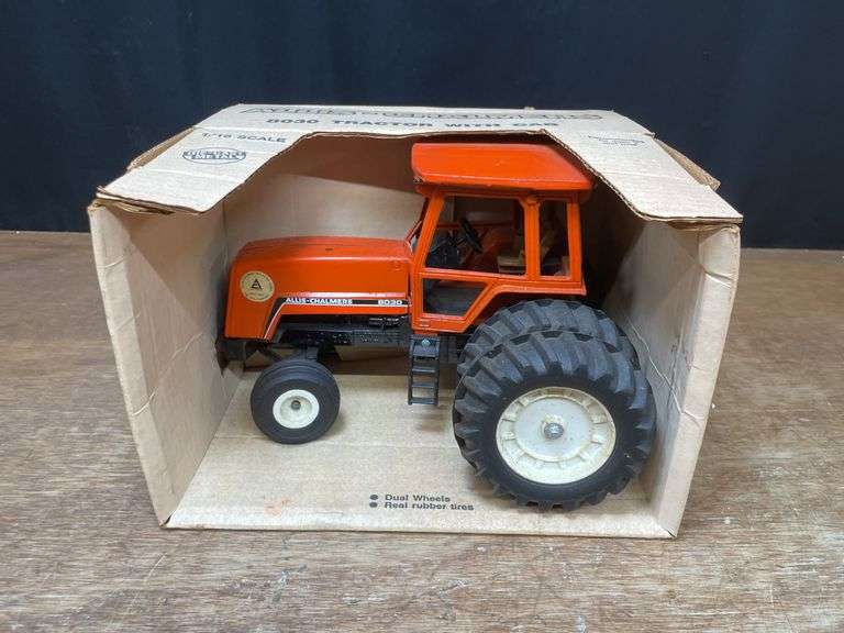 1/16 AC 8030 Reno Collector NIB Ertl image