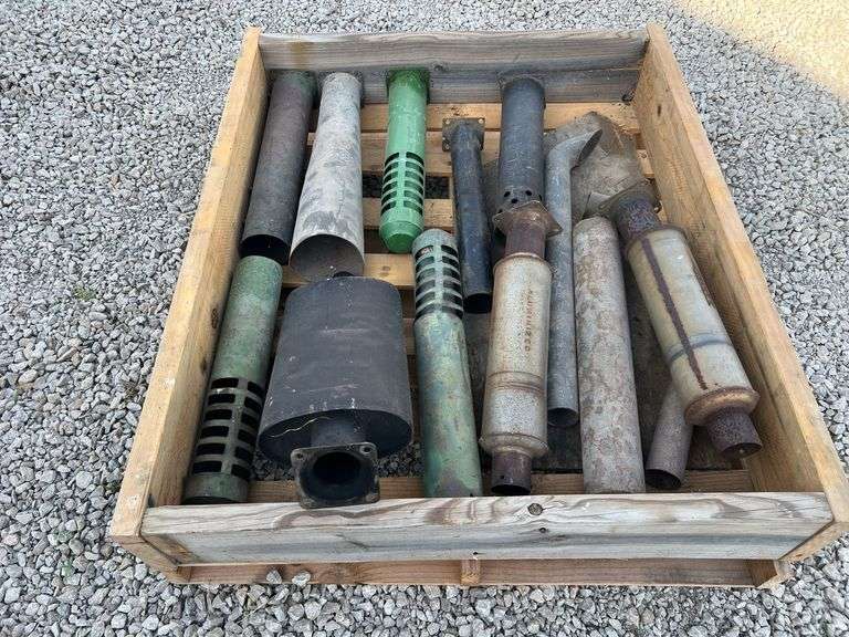 Intake and Exhaust Pipes